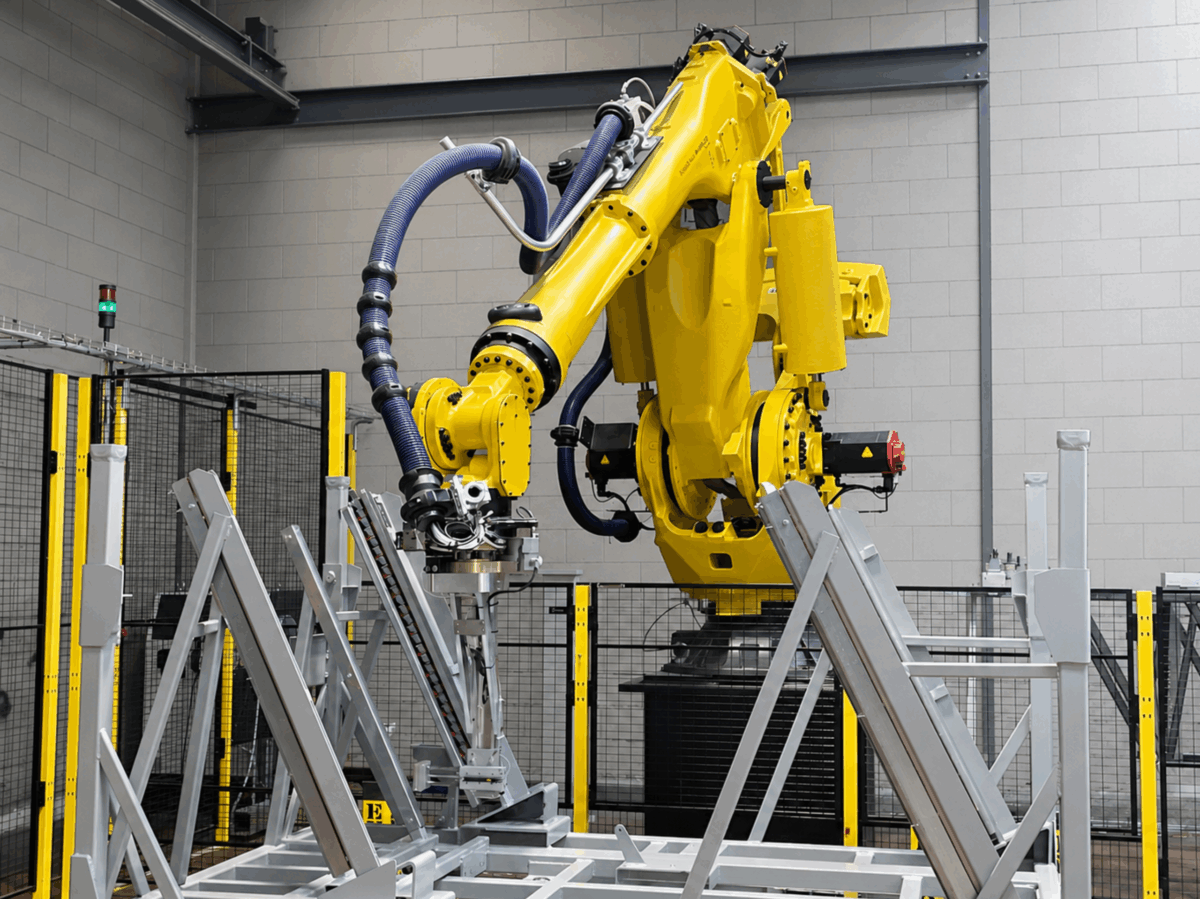 Robot de montage unique en France